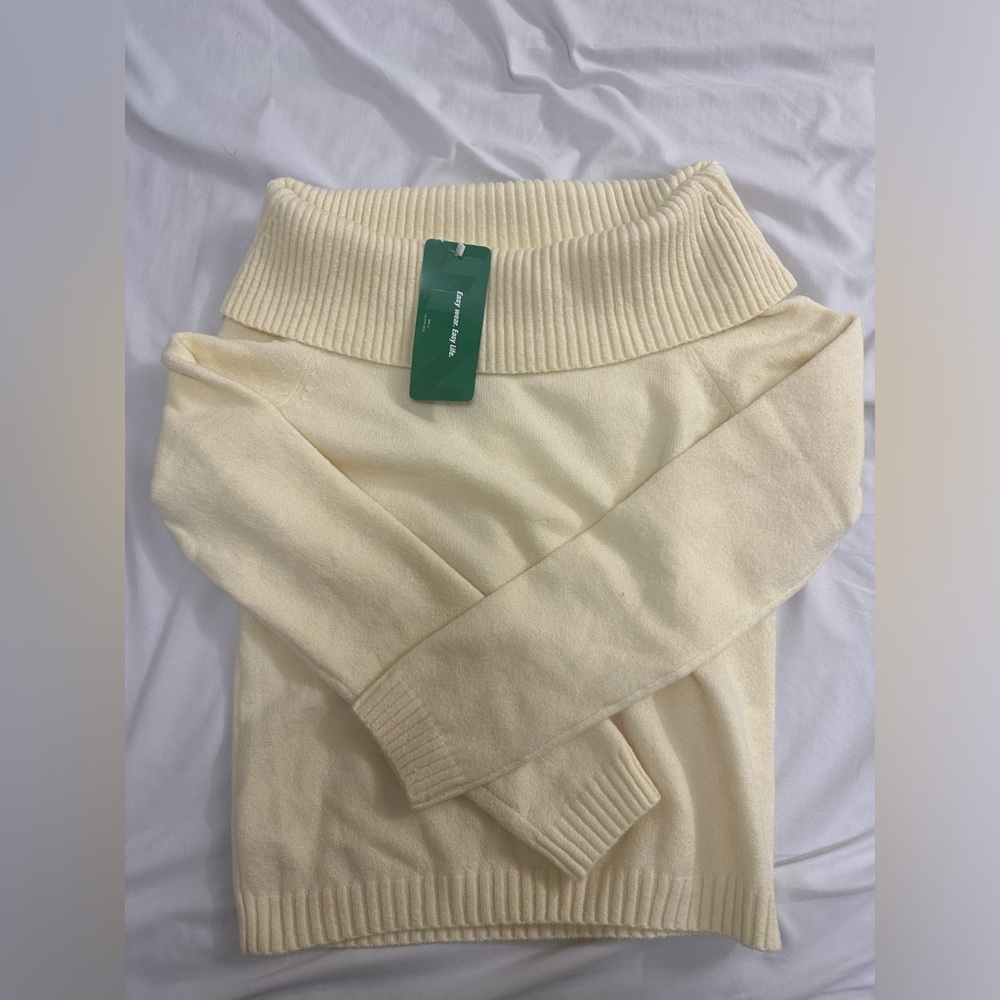 Pastel yellow boatneck fold over sweater
